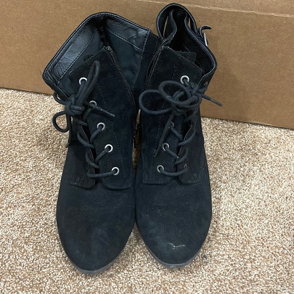 high heel boots - Picture 1 of 1